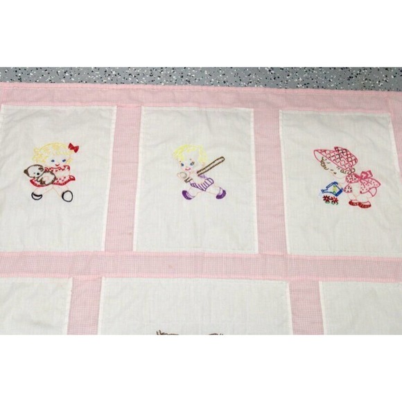 Vintage Hand Embroidered Baby Crib Quilt Pink Children Playing 1980s - Picture 8 of 12